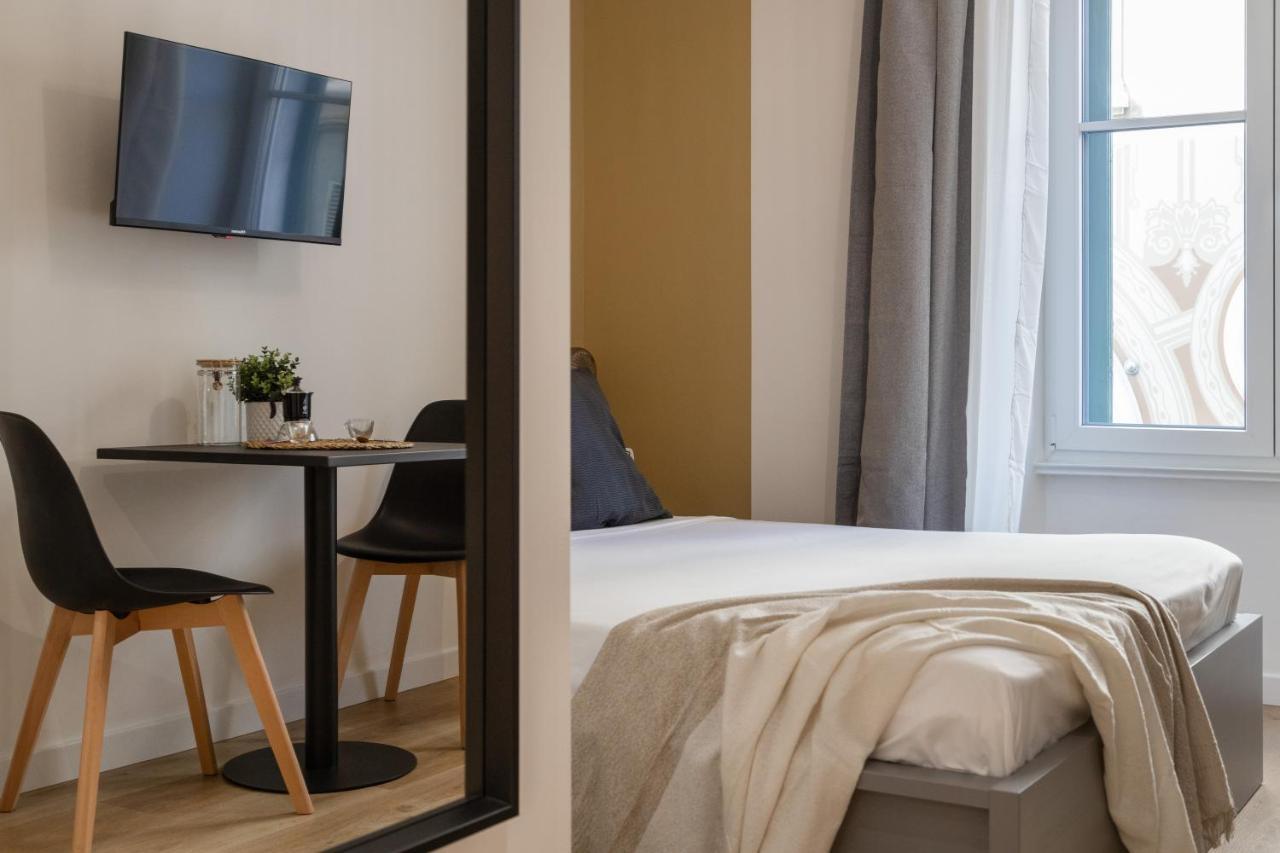 Time Capsule Apartment *